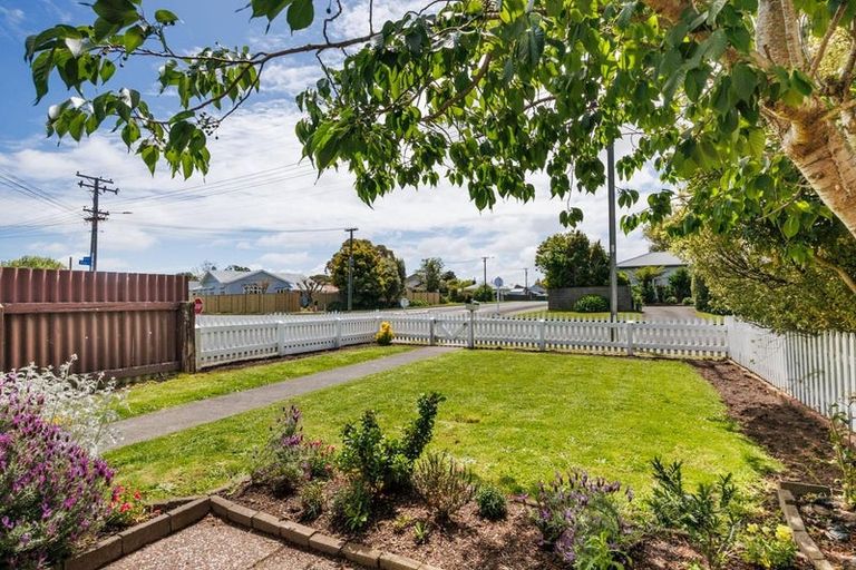 Photo of property in 13a Harris Street, Marton, 4710