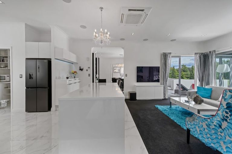 Photo of property in 11 Frisby Drive, West Melton, 7618