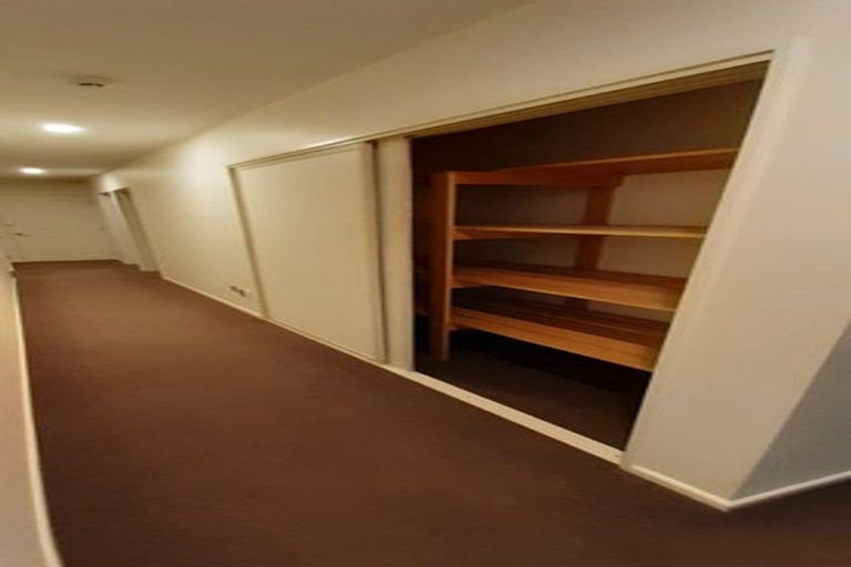 Photo of property in 4 The Oval, Hillmorton, Christchurch, 8024