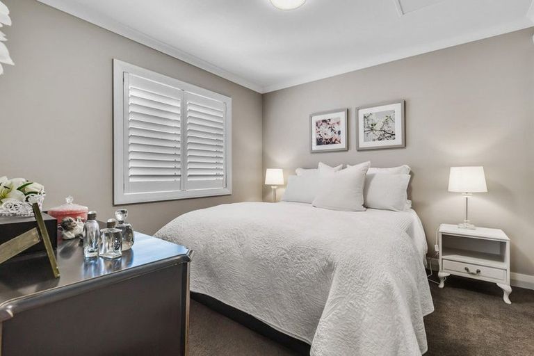 Photo of property in 17 Landmark Terrace, Orewa, 0931