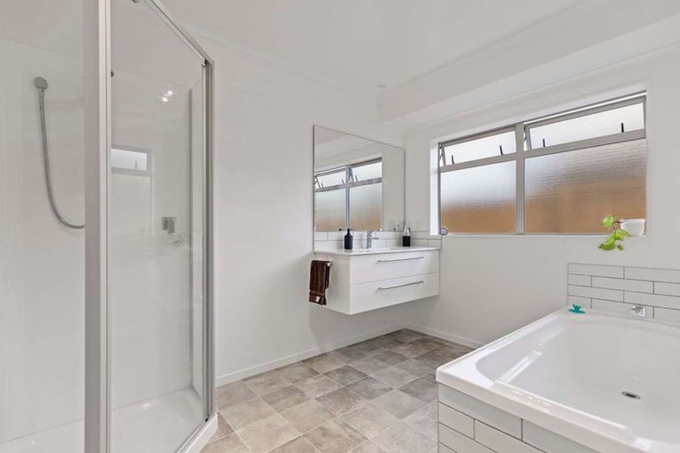 Photo of property in 4 Lockhart Place, Rototuna, Hamilton, 3210