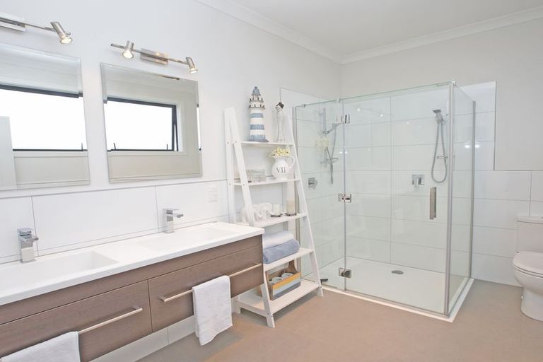 Photo of property in 58 Rodeo Drive, Kelvin Grove, Palmerston North, 4414