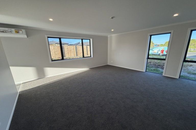 Photo of property in 13 Corrib Grove, Milson, Palmerston North, 4414