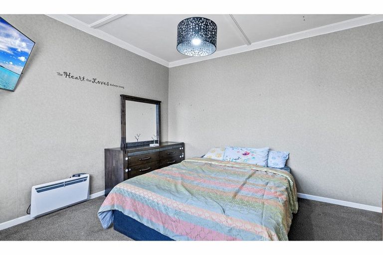 Photo of property in 11 Wallace Street, Grasmere, Invercargill, 9810