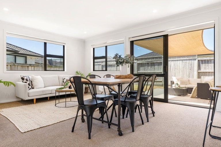 Photo of property in 15 Piata Street, Papamoa Beach, Papamoa, 3118