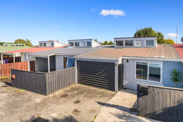 Photo of property in 7 Westmere Place, Takaro, Palmerston North, 4412