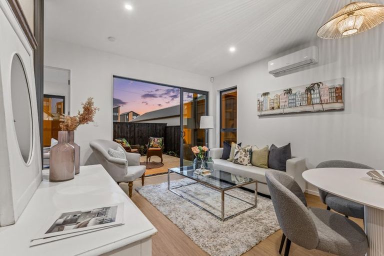 Photo of property in 21 Paretao Street, Massey, 0614