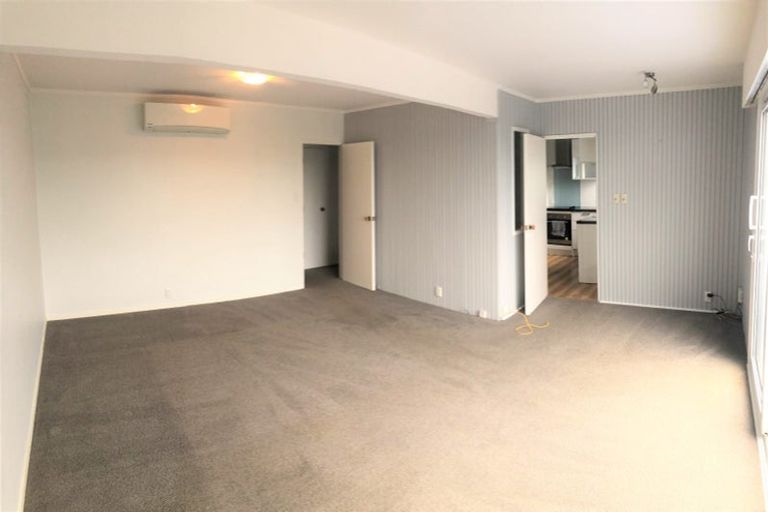 Photo of property in 1 Orissa Crescent, Broadmeadows, Wellington, 6035