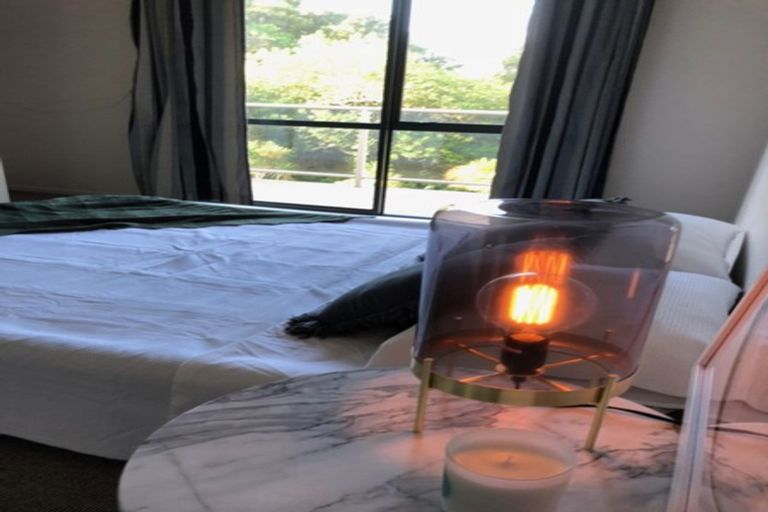 Photo of property in 2/1b Birkenhead Avenue, Birkenhead, Auckland, 0626