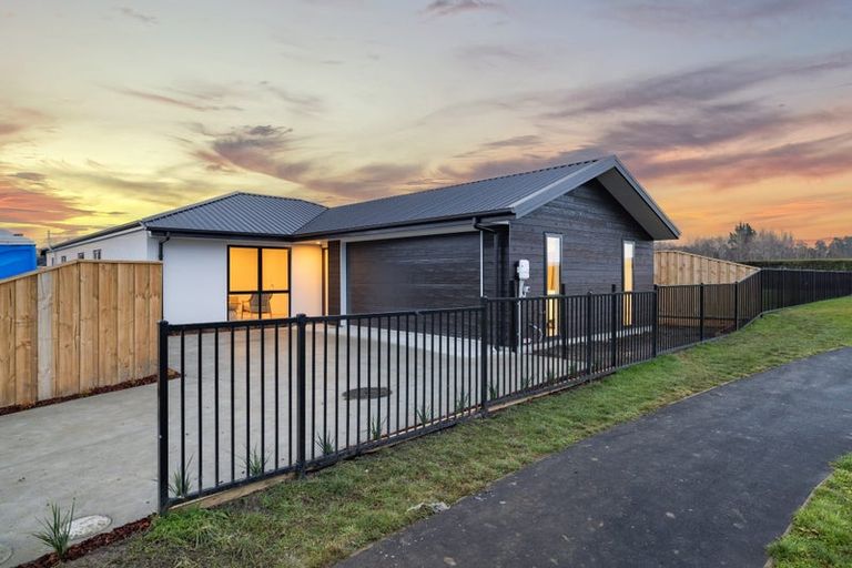 Photo of property in 23 Millhaven Place, Casebrook, Christchurch, 8051