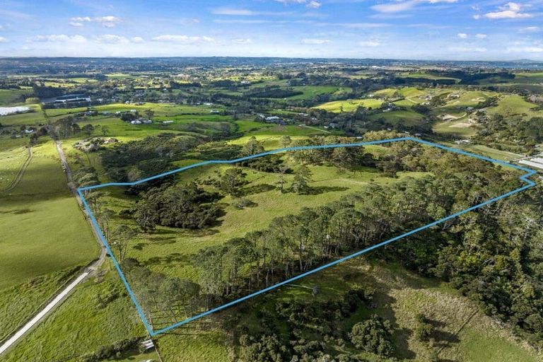 Photo of property in 148 Waitakere Road, Waitakere, Auckland, 0782