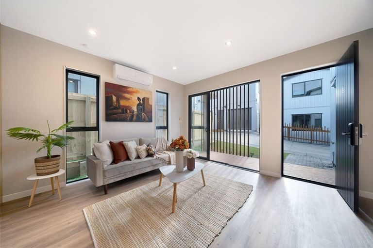 Photo of property in 86a Kervil Avenue, Te Atatu Peninsula, Auckland, 0610