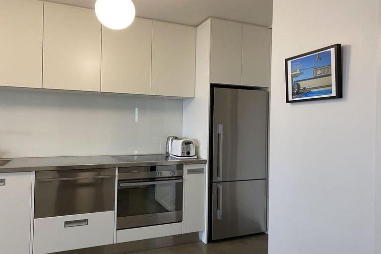 Photo of property in 23a/3 Hamblyn Street, Strandon, New Plymouth, 4312