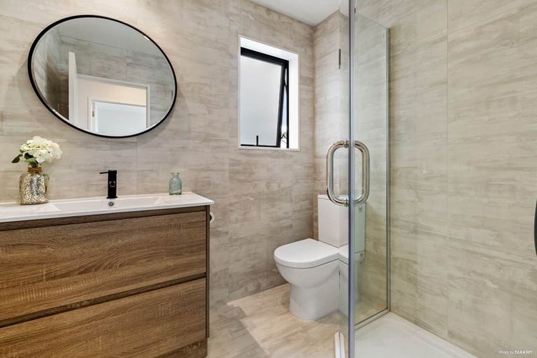 Photo of property in 72 Joseph Street, Flat Bush, Auckland, 2019