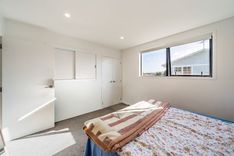 Photo of property in 7/97 Whites Line East, Waiwhetu, Lower Hutt, 5010