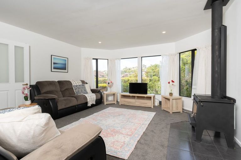 Photo of property in 4 Waverton Terrace, Churton Park, Wellington, 6037