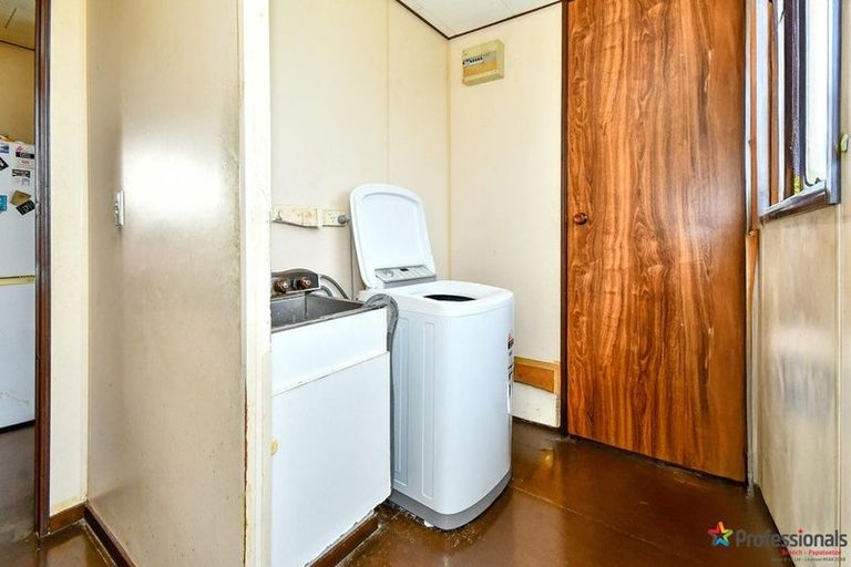 Photo of property in 12 Starforth Place, Henderson, Auckland, 0612