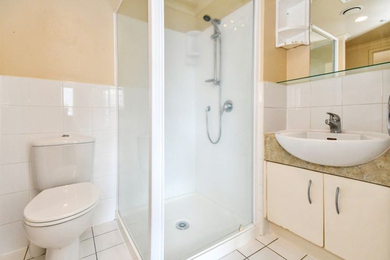 Photo of property in 5j/18 Ronwood Avenue, Manukau, Auckland, 2104