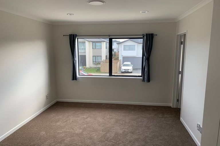 Photo of property in 11 Hinoki Way, Flat Bush, Auckland, 2019