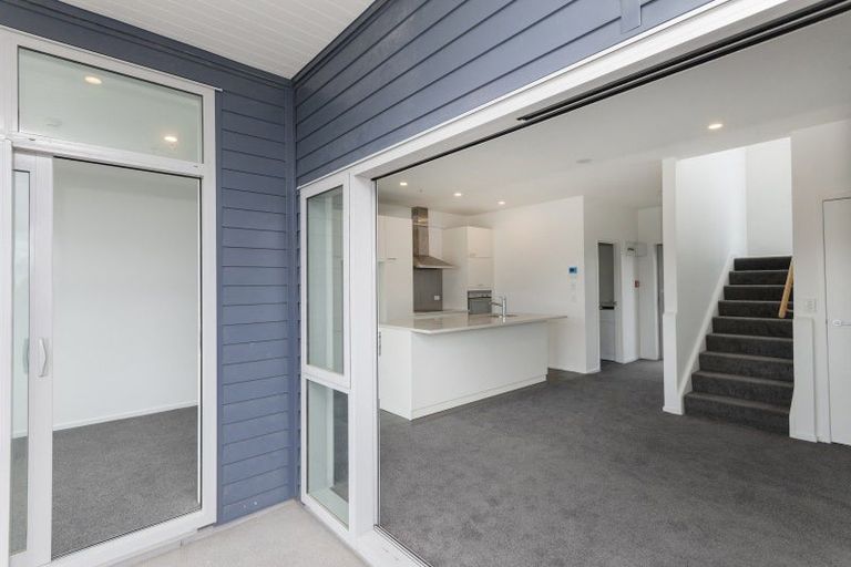 Photo of property in Marina View Apartments, 204/4 Reads Quay, Gisborne, 4010