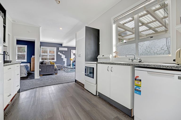 Photo of property in 49 Hamilton Road, Cambridge, 3434