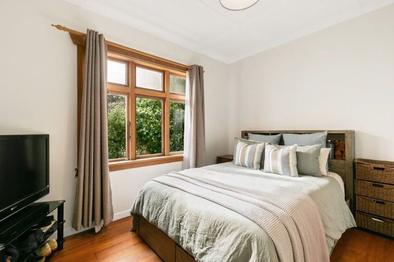 Photo of property in 4 Curtis Street, Northland, Wellington, 6012