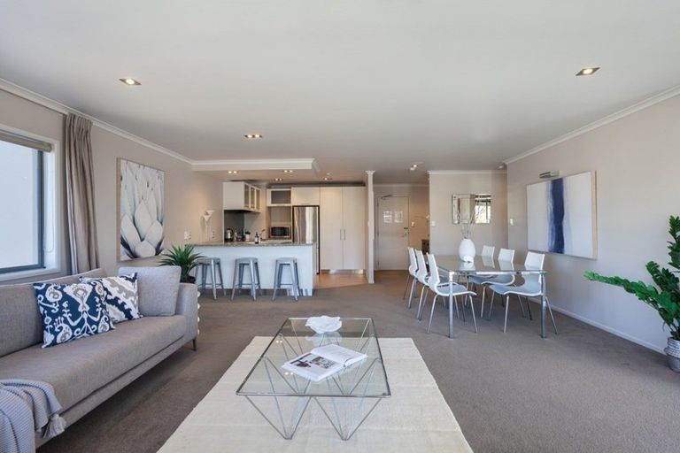 Photo of property in 210/178 Marine Parade, Mount Maunganui, 3116