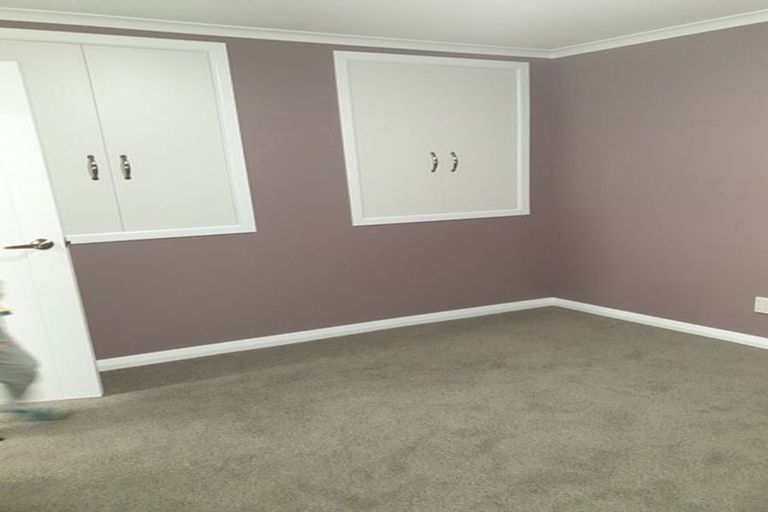 Photo of property in 111 Ruskin Road, Newlands, Wellington, 6037