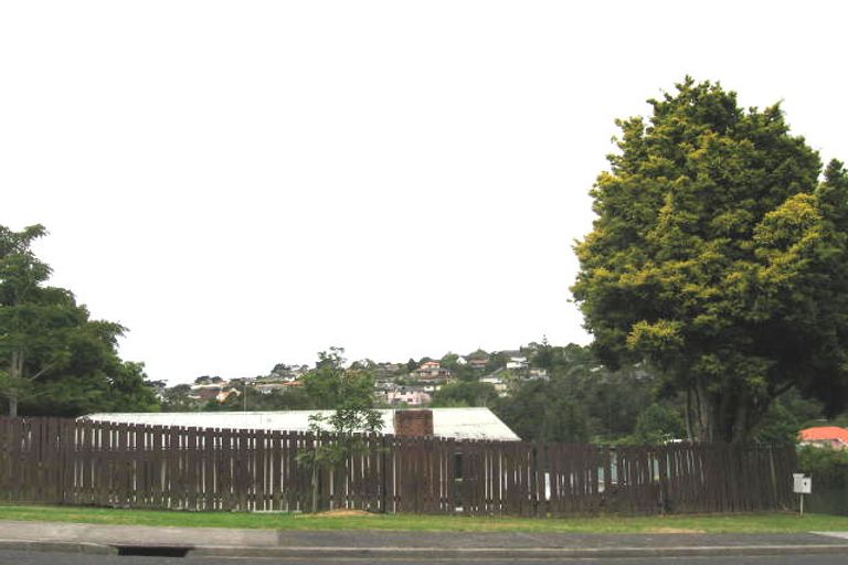 Photo of property in 67 Lauderdale Road, Birkdale, Auckland, 0626