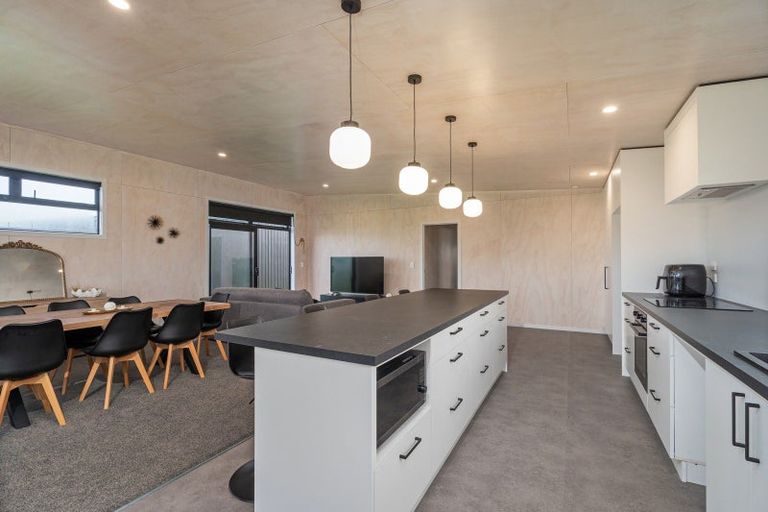 Photo of property in 5 Riria Way, Matarangi, 3592