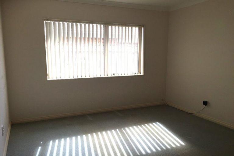 Photo of property in 2 Terry Lane, Paraparaumu Beach, Paraparaumu, 5032