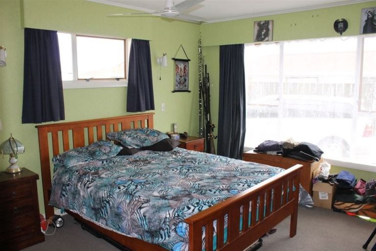 Photo of property in 17 Hadfield Street, Otaki, 5512