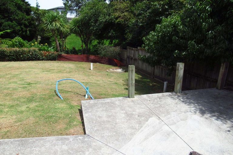 Photo of property in 12d Bellcroft Place, Belmont, Auckland, 0622