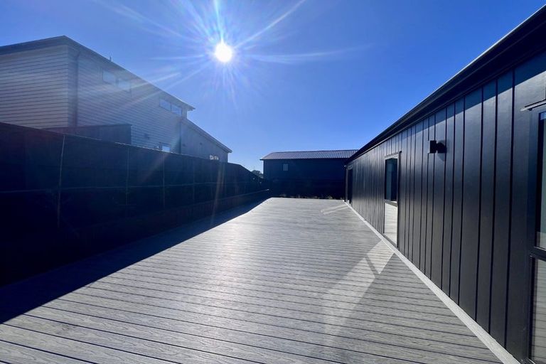 Photo of property in 43 Kikorangi Drive, Wainui, Silverdale, 0992