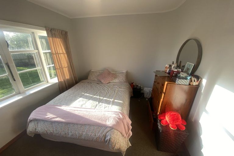 Photo of property in 2 Kawaka Street, Riccarton, Christchurch, 8041