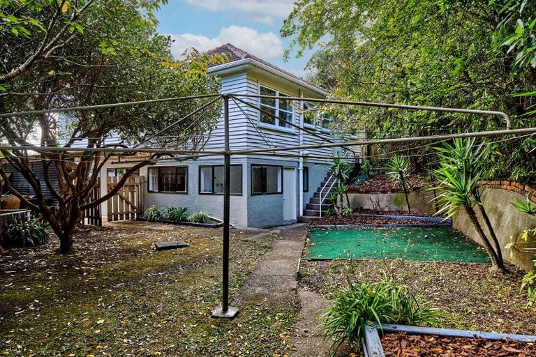 Photo of property in 6 Matai Street, Tawa, Wellington, 5028