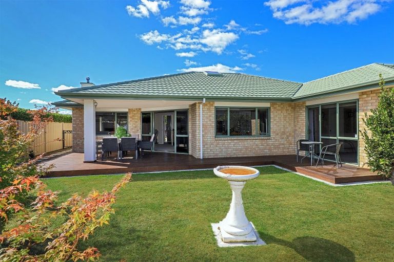 Photo of property in 12 Pinotage Drive, Greenmeadows, Napier, 4112
