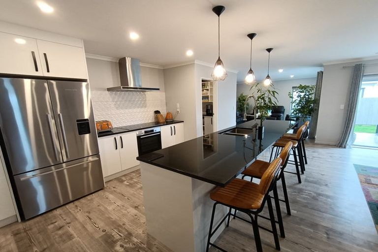 Photo of property in 13 Atherton Terrace, Churton Park, Wellington, 6037