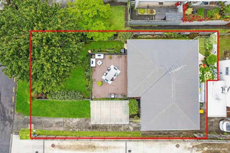 Photo of property in 1/33 O'donn Avenue, Beach Haven, Auckland, 0626