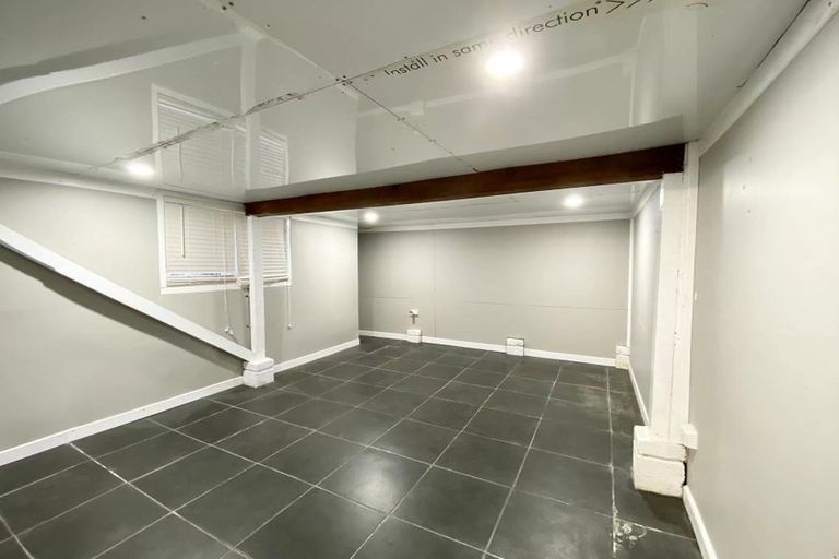 Photo of property in 31 Routley Drive, Glen Eden, Auckland, 0602