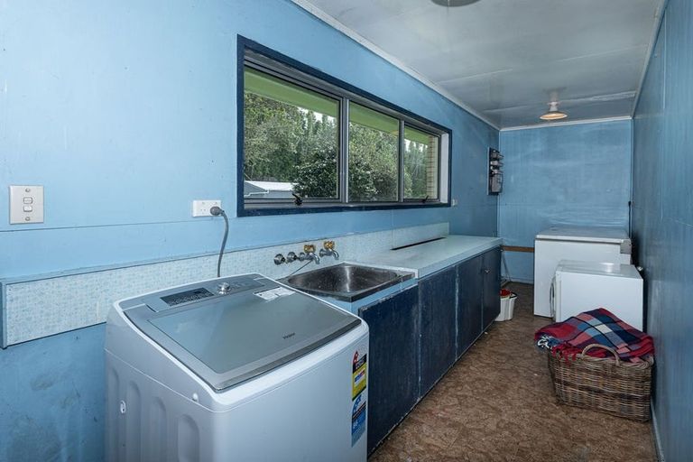 Photo of property in 25 Mountain View Road, Hikurangi, 0114