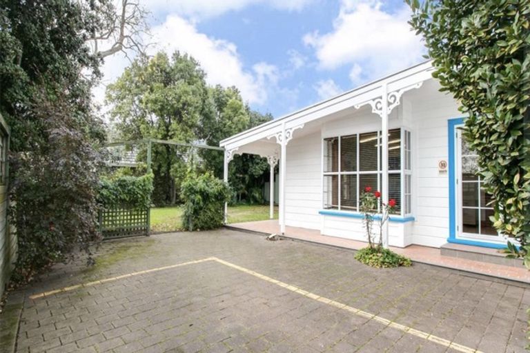 Photo of property in 1010 Heretaunga Street East, Parkvale, Hastings, 4122