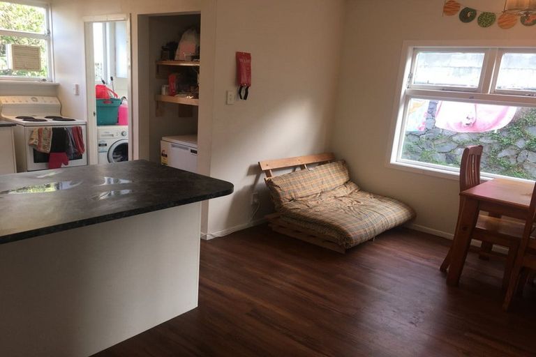 Photo of property in 62 Eden Street, Island Bay, Wellington, 6023