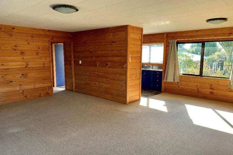 Photo of property in 1/11 Park Road, Glenfield, Auckland, 0629