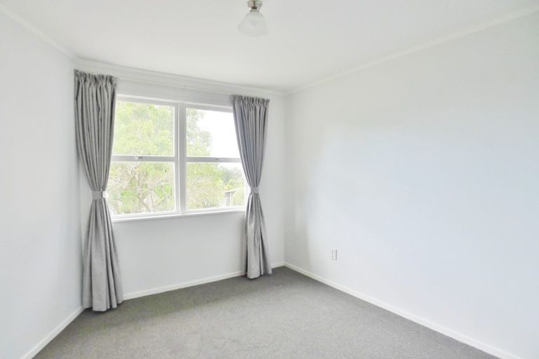 Photo of property in 63 Rehia Road, Massey, Auckland, 0614
