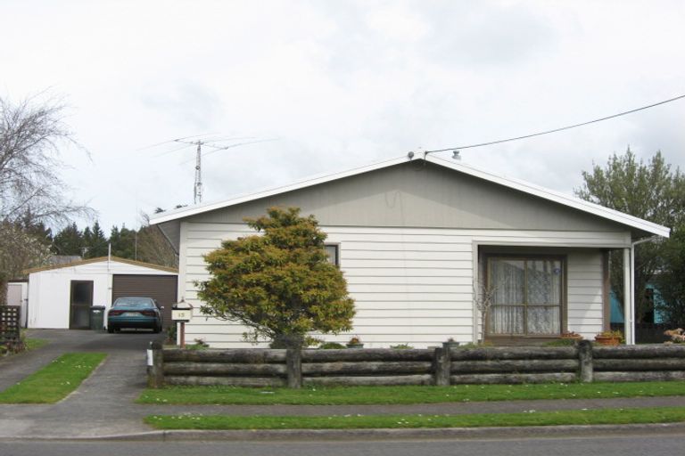 Photo of property in 15 Rata Street, Inglewood, 4330