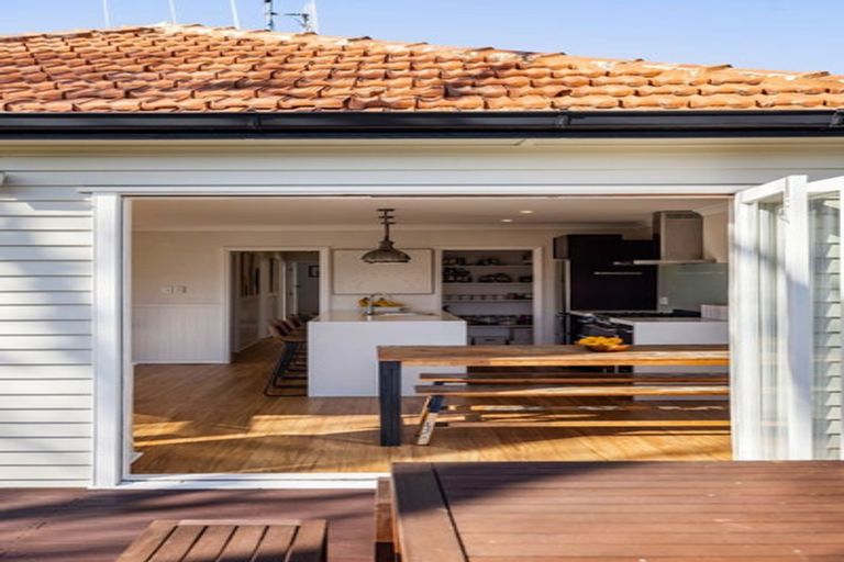 Photo of property in 2 Newall Street, Hamilton East, Hamilton, 3216