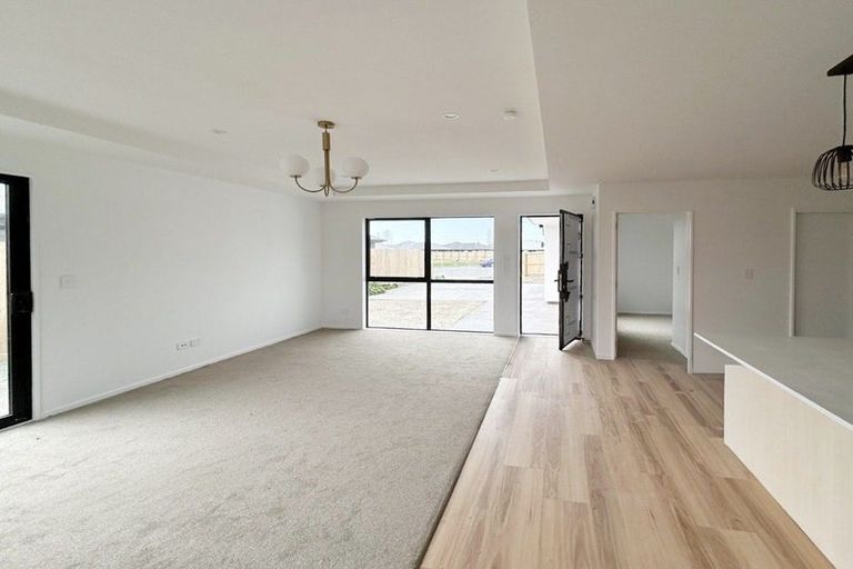 Photo of property in 9 Archibald Place, Halswell, 8025