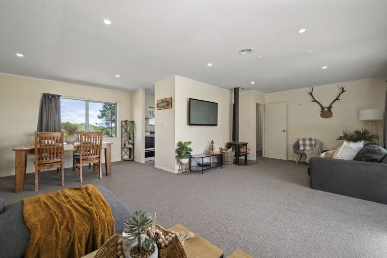 Photo of property in 1168 Oturoa Road, Hamurana, Rotorua, 3072