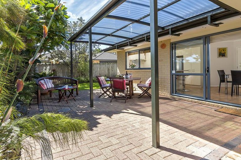 Photo of property in 7 Nad Place, East Tamaki Heights, Auckland, 2016